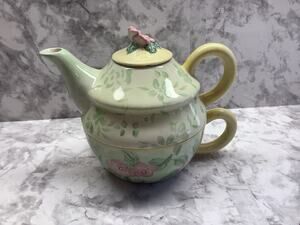 Capriware Ceramic Teapot/Cup - Tea For One - Hand Painted Roses Green/Pink